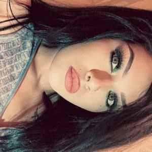 Meet your Posher, Janay